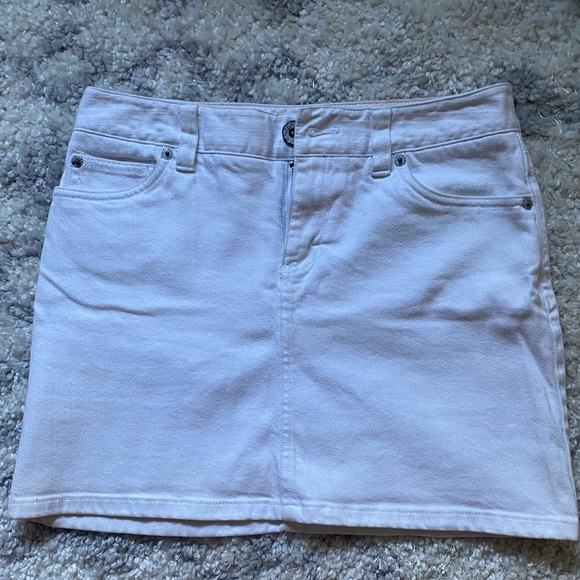 Vineyard Vines Dresses & Skirts - Vineyard Vines White Denim Skirt